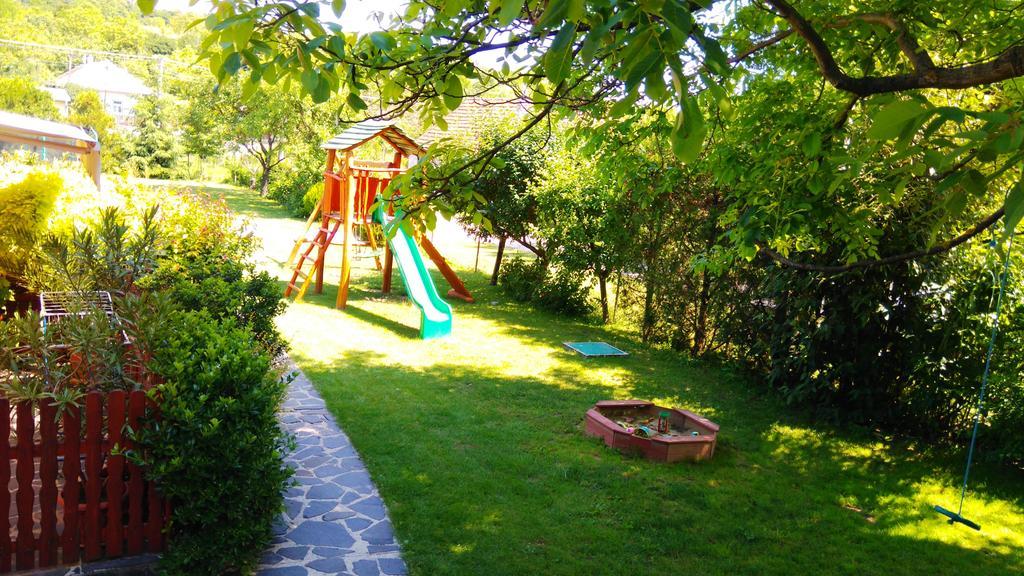 Bungalovy Natura Trávnica Esterno foto